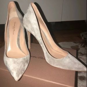 GIANVITO ROSSI DUST GREY SUEDE HEELS